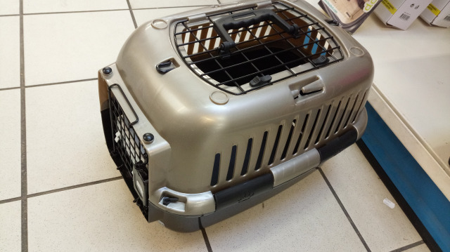 Quelle Boite De Transport Pour Chat Choisir Forum Sur Les Chats